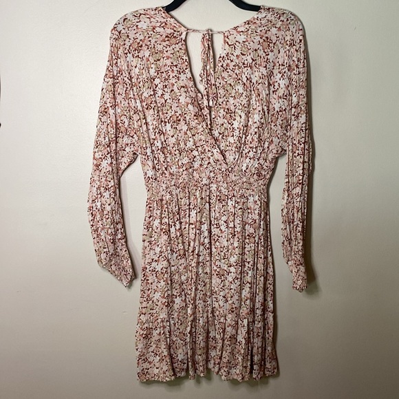 39. Japna Floral Long Sleeve Mini Dress - Picture 4 of 4